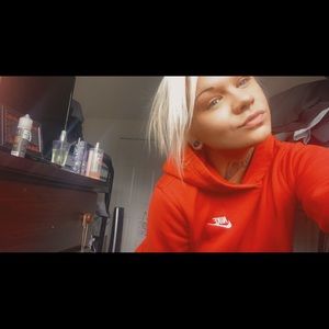 Meet your Posher, Michala